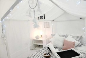 Lovely Cozy Room! with Attached Private Bath in the Heart of Vancouver! Private Parking & Self Check-in!